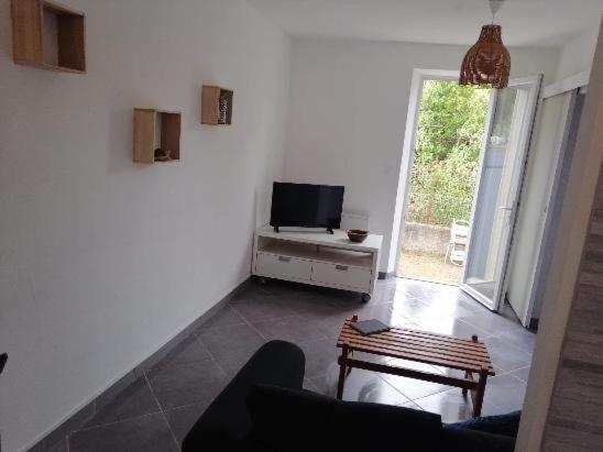 Apartment Plenitude